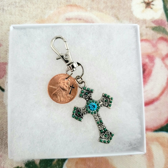 Lucky Penny Keychain | Handmade | 2023 - Picture 6 of 6